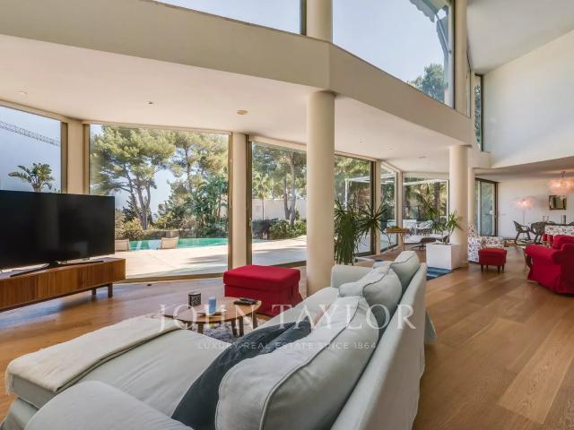 Villa de lujo contemporánea en zona codiciada