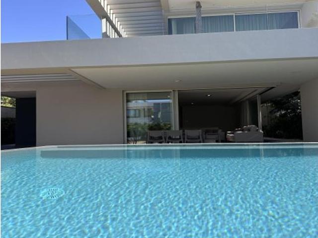 VILLA DE LUJO DELANTE DEL OCEANO EN PLAYA DE LAS AMÉRICAS
