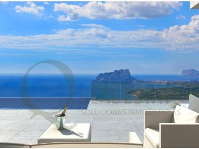 Villa de lujo en Cumbre del Sol con 293 m2 de terrazas diseñadas para vivir y disfrutar del Mediterr