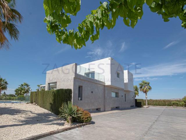 Villa De Lujo En Elche