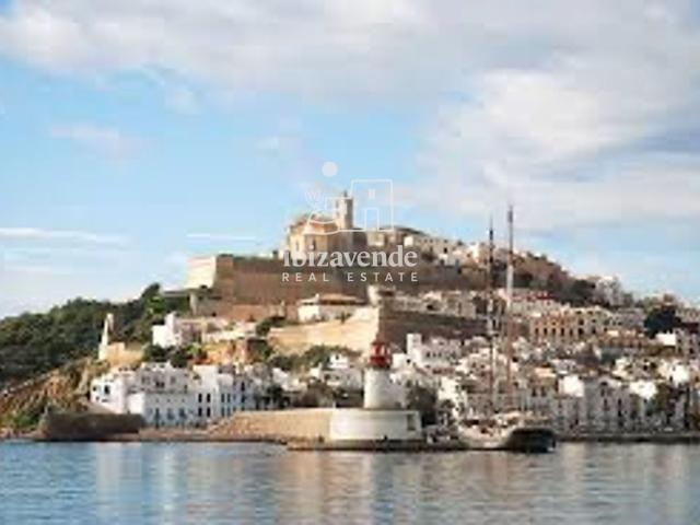Villa de lujo en Sa Carroca con impresionantes vistas a Dalt. 254m² Ibiza