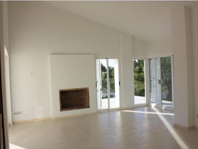 Villa de Lujo en Venta en Monforte del Cid, Alicante