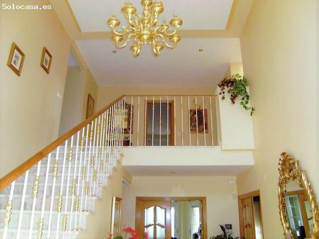Villa de Lujo en Venta en Benidorm, Alicante