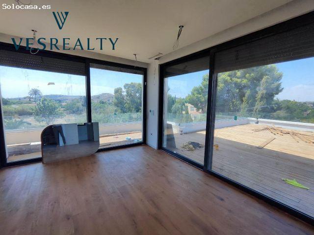 Villa de Lujo en Venta en San Juan de Alicante, Alicante