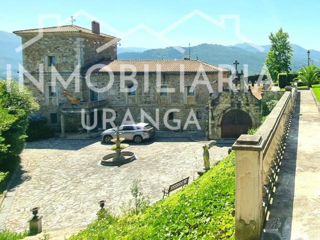 Villa de lujo en venta. VOTO