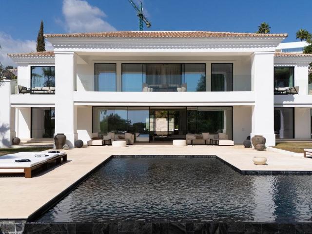 Villa de lujo enorme y completamente amueblada en Benahavís 1282m² Benahavís