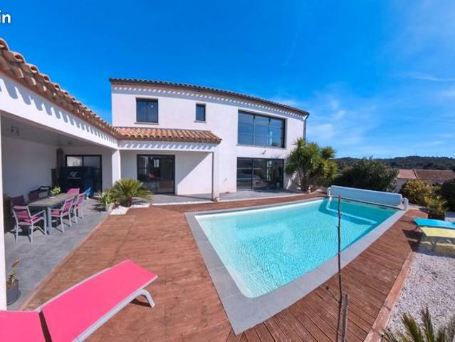 Villa de luxe moderne 175 m² vue magnifique, piscine à Escales