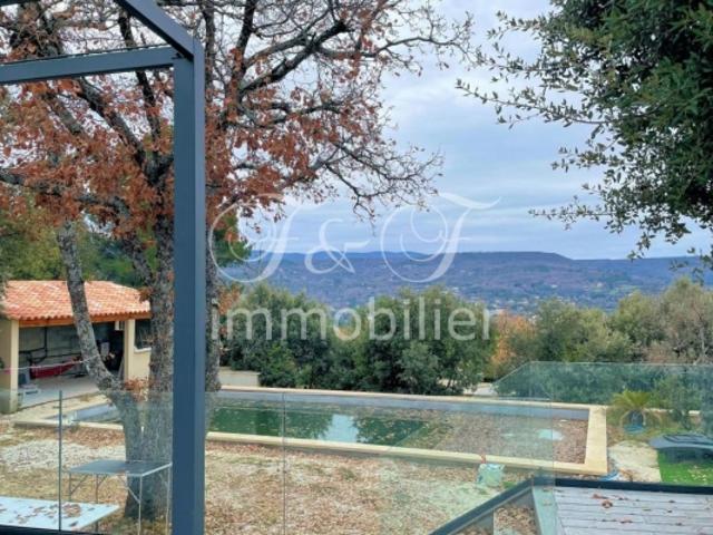 Villa de luxe avec piscine et vue Luberon