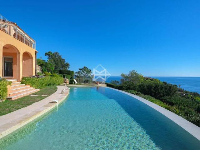 Villa de 15 pièces de luxe en location Théoule sur Mer, Provence Alpes Côte d'Azur