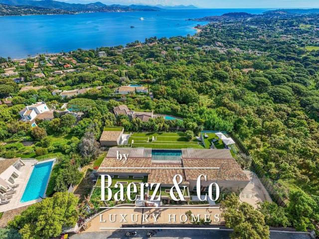 Villa de luxe de 10 pièces en vente 83990, Saint Tropez, Provence Alpes Côte d'Azur