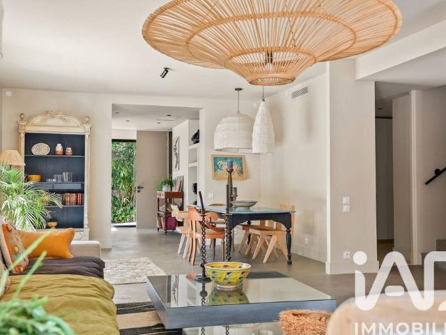 Villa de luxe de 10 pièces en vente Toulon, Provence Alpes Côte d'Azur