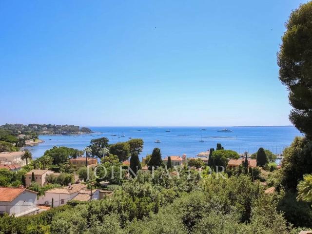 Villa de luxe de 10 pièces en vente Antibes, Provence Alpes Côte d'Azur