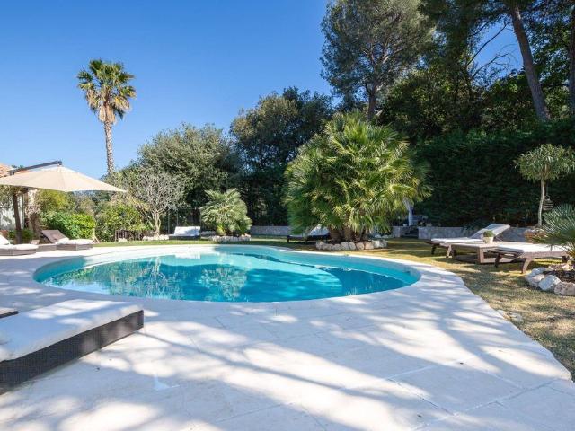Villa de luxe de 10 pièces en vente Saint Paul, Provence Alpes Côte d'Azur
