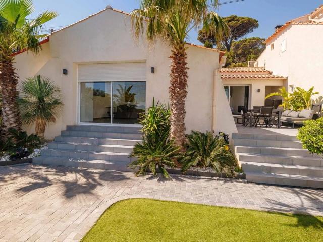 Villa de luxe de 4 pièces en location Sainte Maxime, France