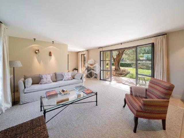 Villa de luxe de 4 pièces en vente Mouans Sartoux, France