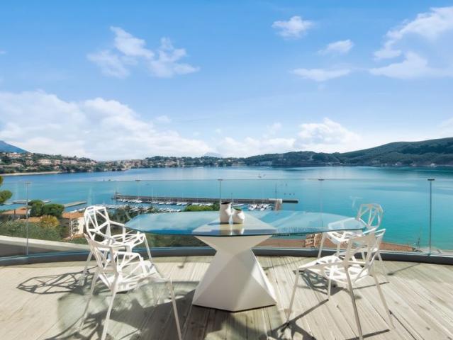 Villa de luxe de 4 pièces en vente Villefranche sur Mer, Provence Alpes Côte d'Azur