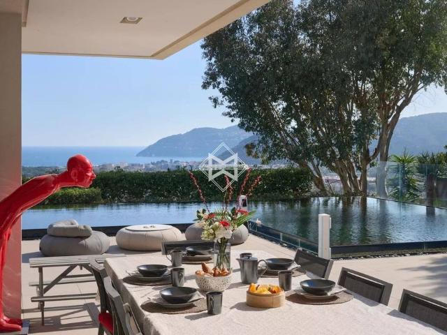 Villa de 5 chambres de luxe en location Mandelieu, France