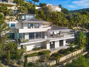 Villa de luxe de 5 pièces en location Èze, France