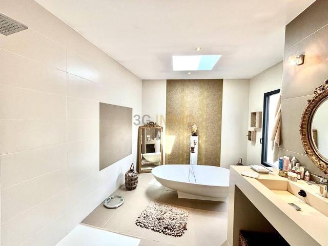 Villa de luxe de 5 pièces en vente Combaillaux, France