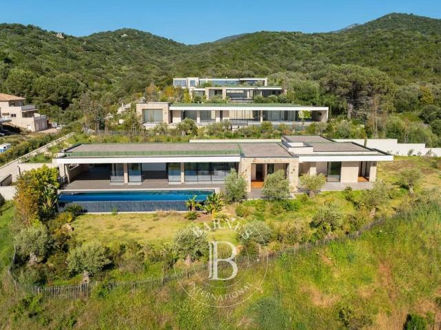 Villa de luxe de 5 pièces en vente Porticcio, France
