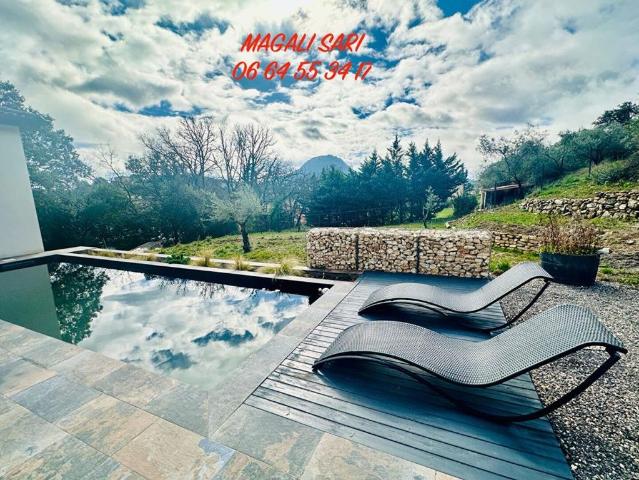 Villa de luxe de 5 pièces en vente Rousson, France