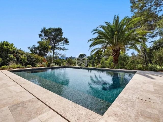 Villa de luxe de 6 pièces en vente Mougins, Provence Alpes Côte d'Azur