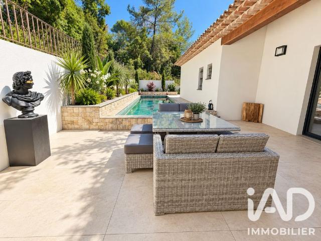 Villa de luxe de 8 pièces en vente Roquefort les Pins, Provence Alpes Côte d'Azur