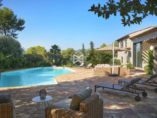 Villa de 7 pièces de luxe en location Mougins, Provence Alpes Côte d'Azur
