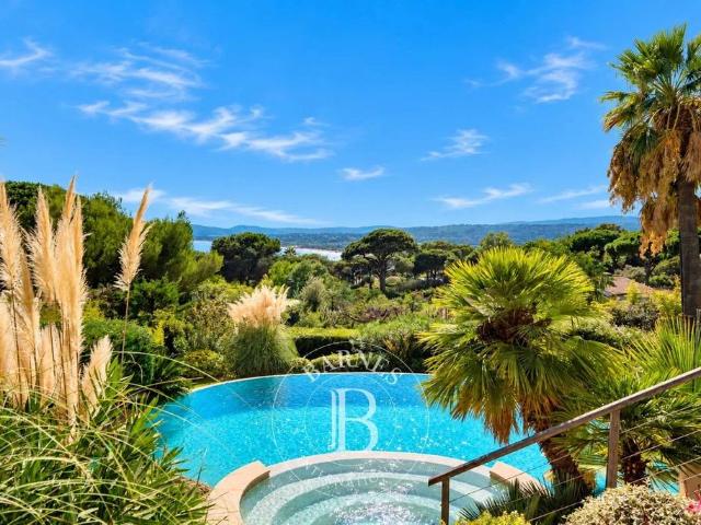 Villa de luxe de 8 pièces en location Ramatuelle, France