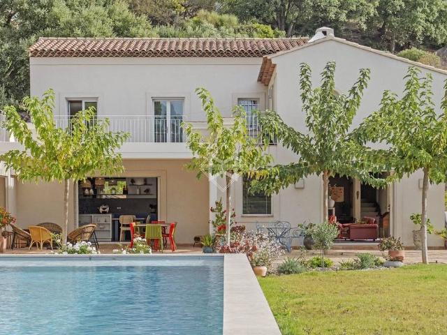 Villa de luxe de 8 pièces en vente Carqueiranne, Provence Alpes Côte d'Azur