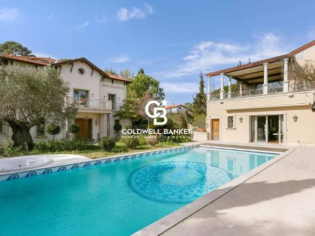 Villa de luxe de 9 pièces en vente Antibes, France
