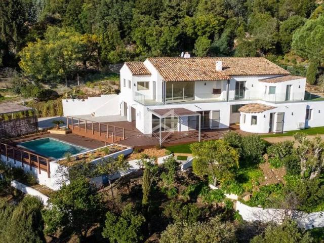 Villa de luxe de 9 pièces en vente Cavalaire sur Mer, France
