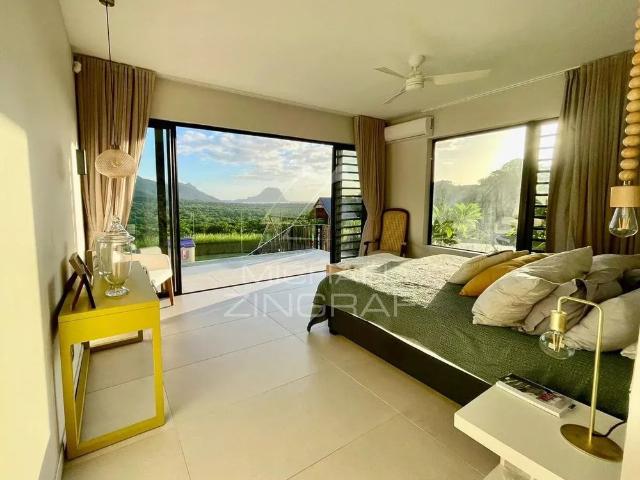 Villa de Luxe d'Exception à Petite Rivière Noire