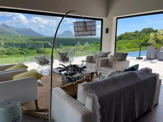 Villa de Luxe d'Exception à Petite Rivière Noire