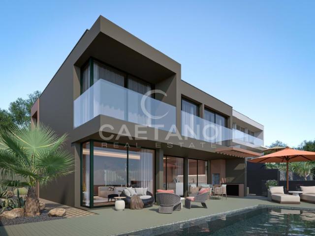 Villa de Luxo com Vista Deslumbrante para a Baía do Funchal Oportunidade Única!