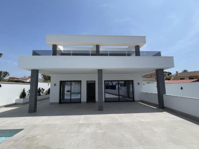 Villa De Obra Nueva En ROJALES&amp 13 &amp 13 Villa moderna. 282m² Rojales