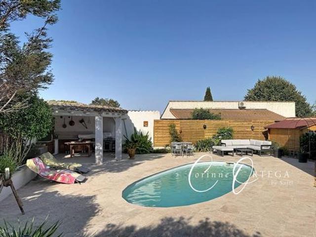 Villa de plain T4 Piscine et spa d'intérieur