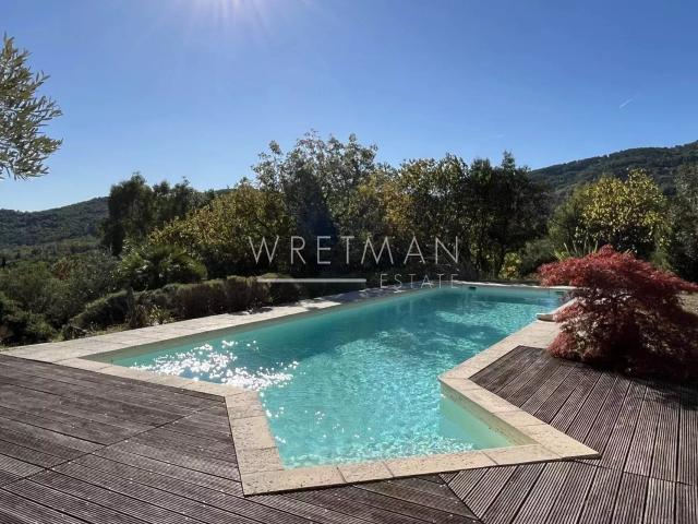 Villa de plain pied au calme SEILLANS 150m² Seillans