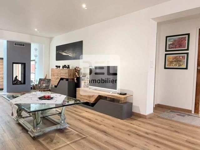 Villa de plain pied avec piscine et dépendances 167m² Montaren Et Saint Médiers