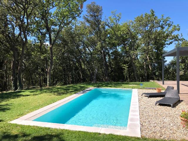 Villa de plain pied contemporaine de 193 m² 193m² Montélimar