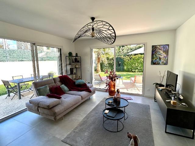 Villa de plain pied de 77 m² avec jardin et garage 77m² Montélimar