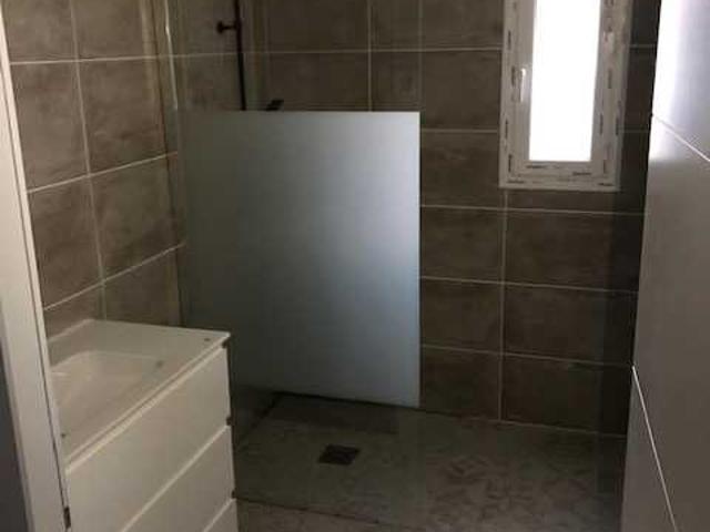 Villa de plain pied de 70 m2 sur un terrain de 239 m2 à Thuir