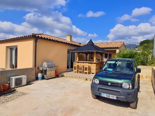 Villa de plain pied de 91m² sur 398m² de terrain