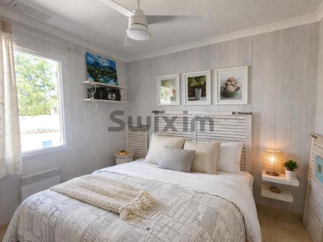 VILLA DE PLAIN PIED PROXIMITE COMMERCES