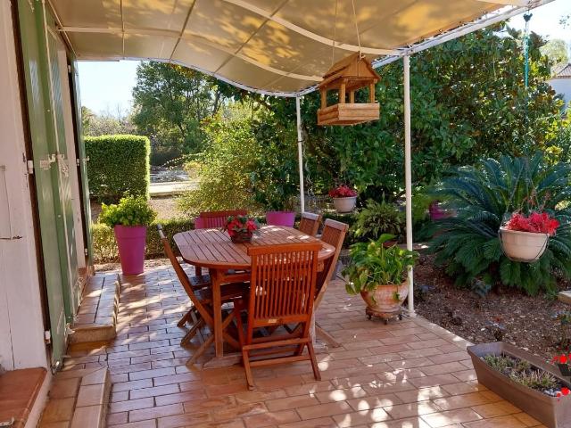 villa de plain pied, véritable havre de paix niché au cœur d. 100m² Puissalicon