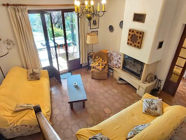 Villa de plain pied ? 5 pièces ? Terrain arboré 904 m² 105m² Riez