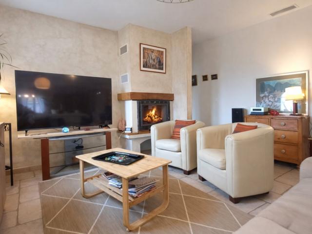 Villa de PLAIN PIEDS de 165 m2 terrain 864m2 à 15min de NARB. 165m² Luc sur Orbieu