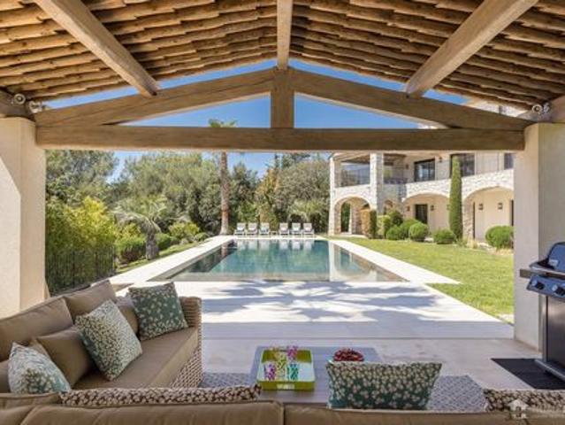 Villa de prestige à acheter sur La Colle Sur Loup
