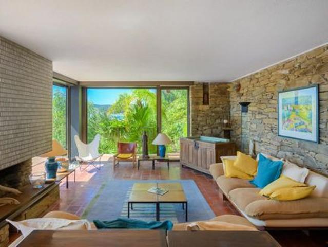 Villa de prestige à acheter sur Le Lavandou