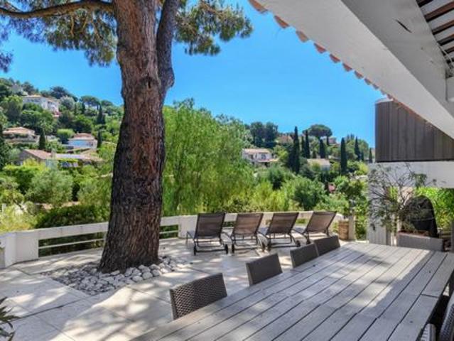 Villa de prestige en vente sur Le Lavandou